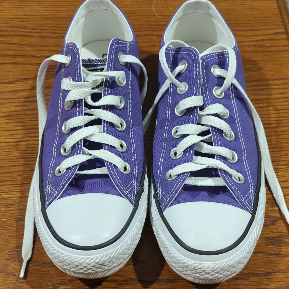 Purple Converse Size 8 women's